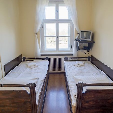 Palac Kobylniki Hotel Obrzycko Ngoại thất bức ảnh