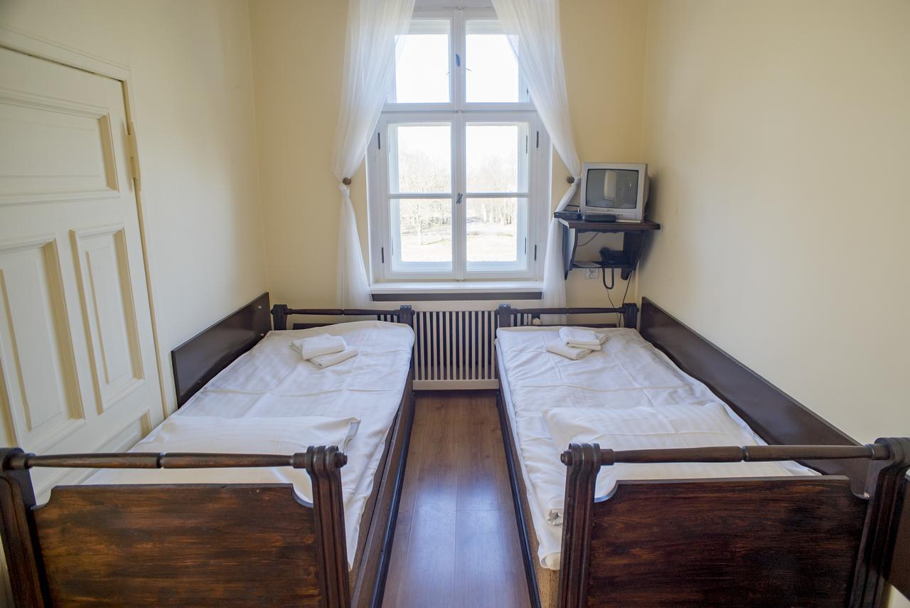 Palac Kobylniki Hotel Obrzycko Ngoại thất bức ảnh